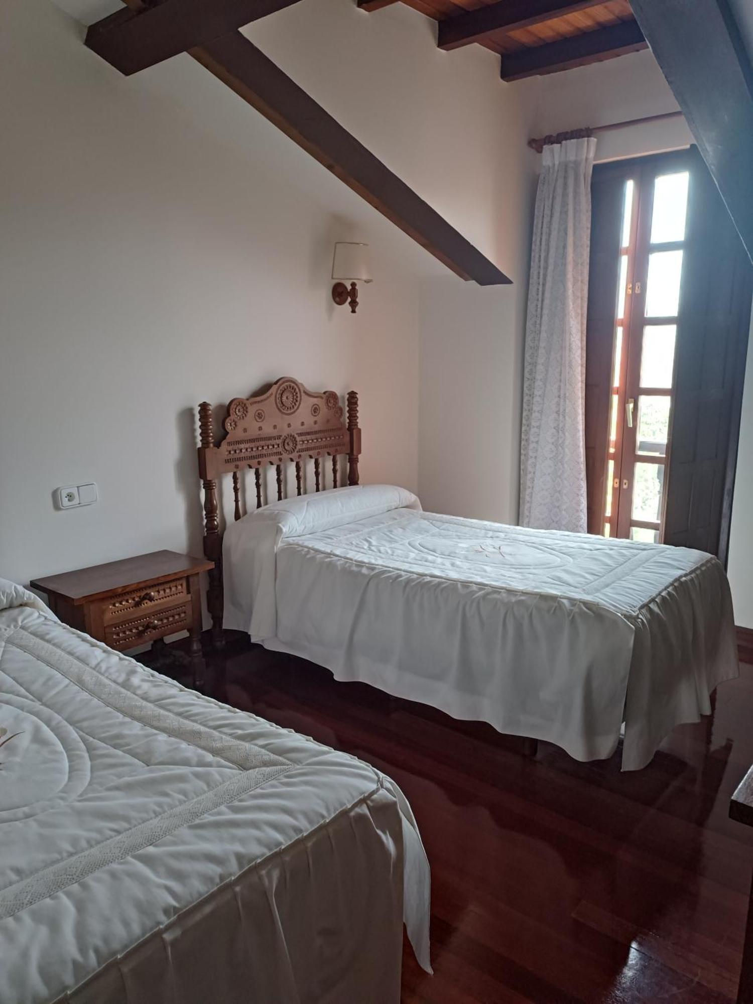 Hotel Montanes Santillana del Mar Zewnętrze zdjęcie
