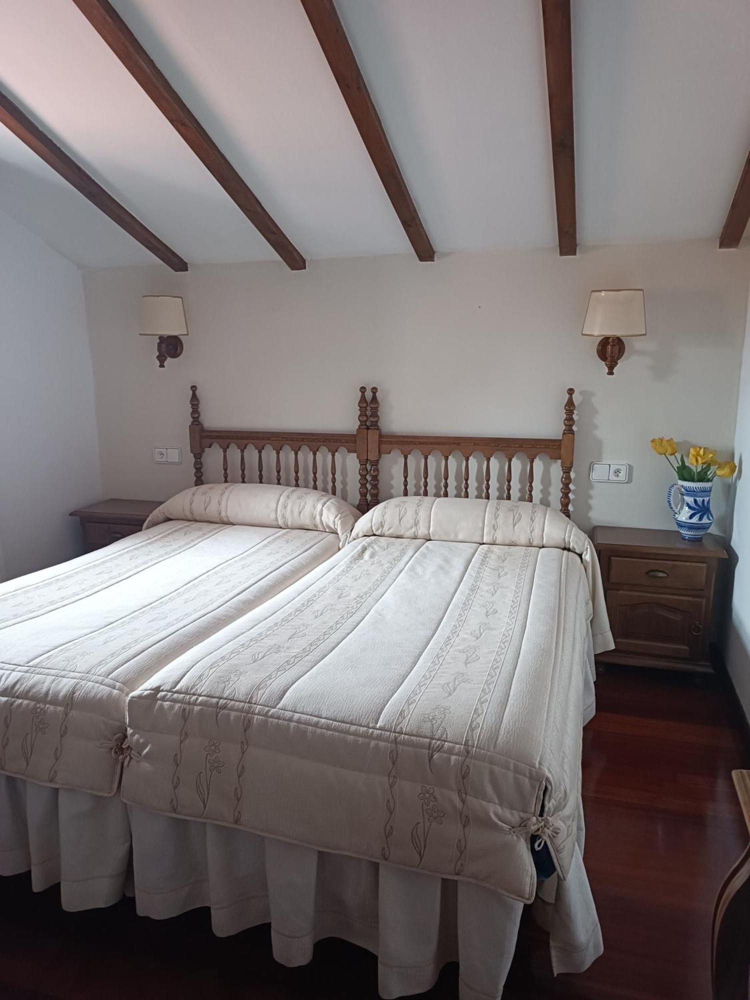 Hotel Montanes Santillana del Mar Zewnętrze zdjęcie